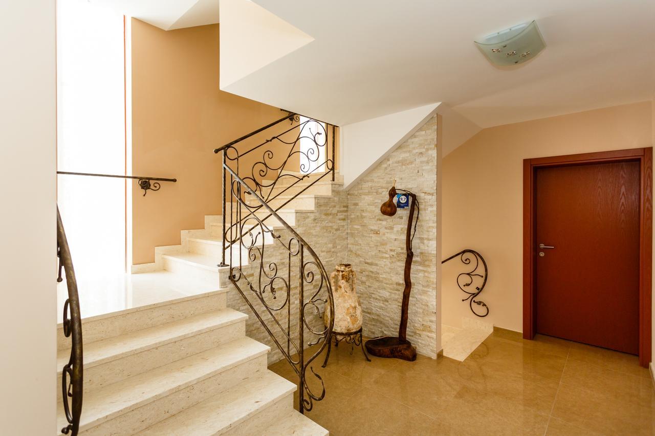 Villa Aria Malinska Exterior foto