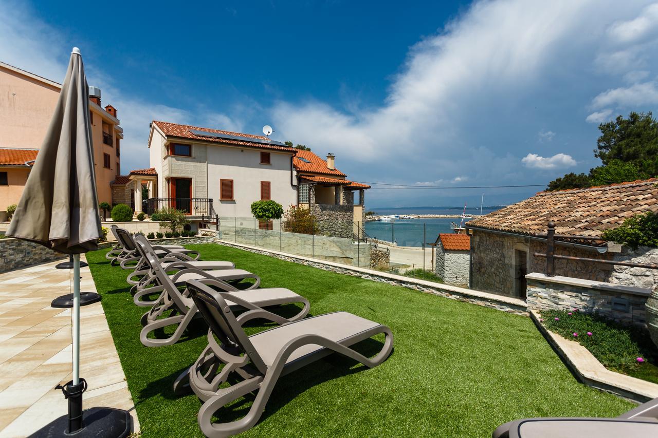 Villa Aria Malinska Exterior foto